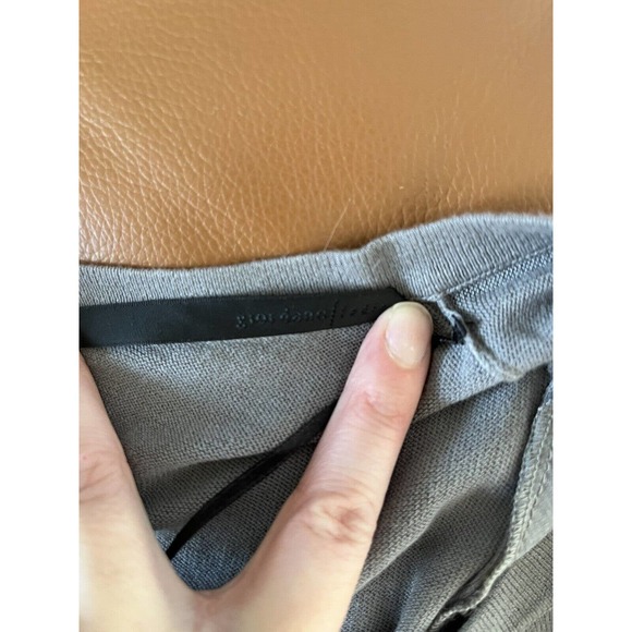 Giordano Ladies Gray Pullover Mixed Media 1/4 Sleeve Blouse Size XS - Picture 5 of 6